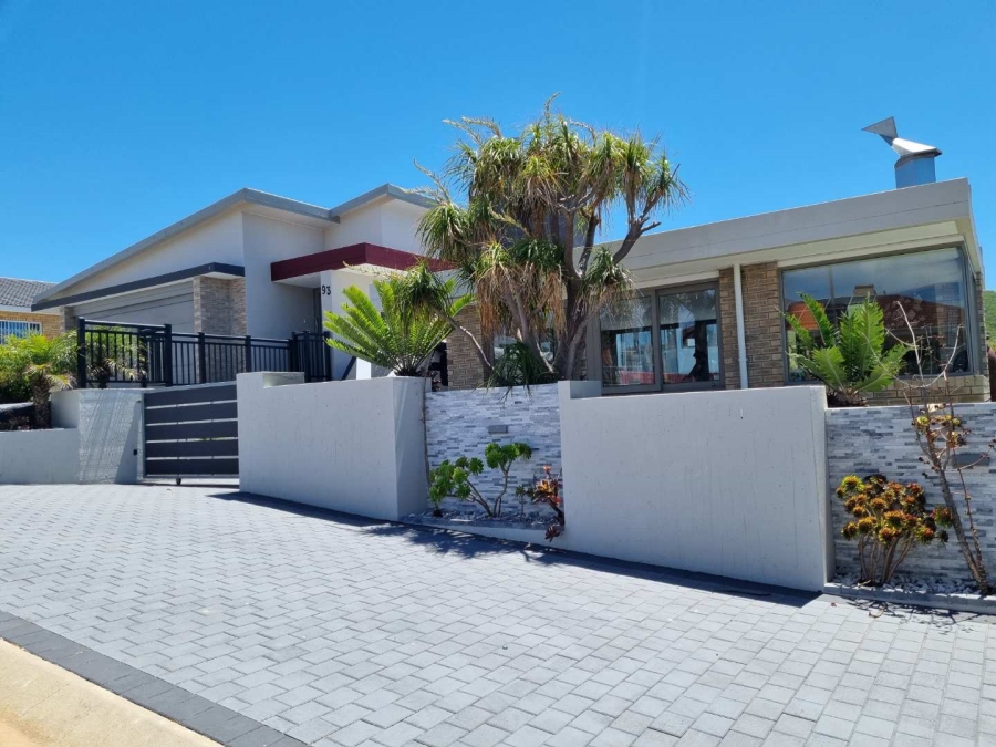 3 Bedroom Property for Sale in Dana Bay Western Cape